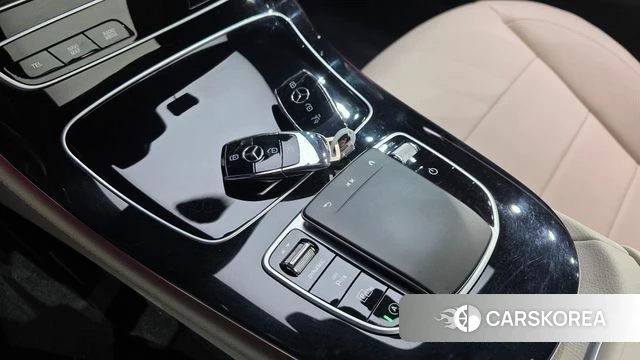 Mercedes-Benz E-Class W213 2023 Черный из Кореи, фото 5