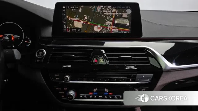 BMW 5 Series (G30) 2019 Серый из Кореи, фото 5