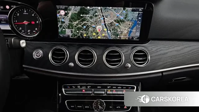 Mercedes-Benz E-Class W213 2019 Белый из Кореи, фото 5