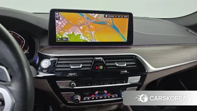 BMW 5 Series (G30) 2021 Черный из Кореи, фото 5