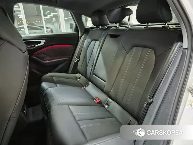 Audi A5 (B10) 2025 Белый из Кореи, фото 5