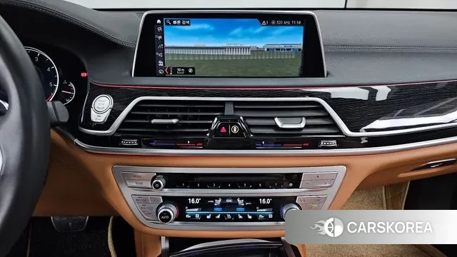 BMW 7 Series (G11) 2018 Черный из Кореи, фото 5