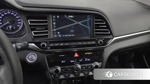 Hyundai The New Avante AD 2018 Белый из Кореи, фото 5