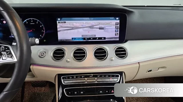 Mercedes-Benz E-Class W213 2021 Черный из Кореи, фото 5