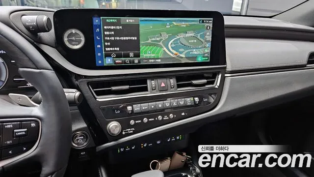 Lexus ES300h 7th generation 2023 Белый из Кореи, фото 5