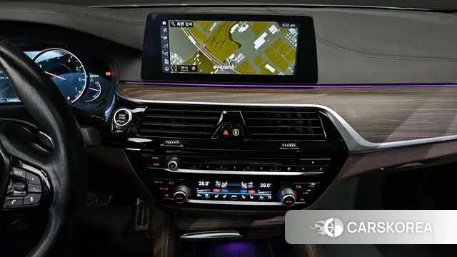 BMW 5 Series (G30) 2018 Серый из Кореи, фото 5