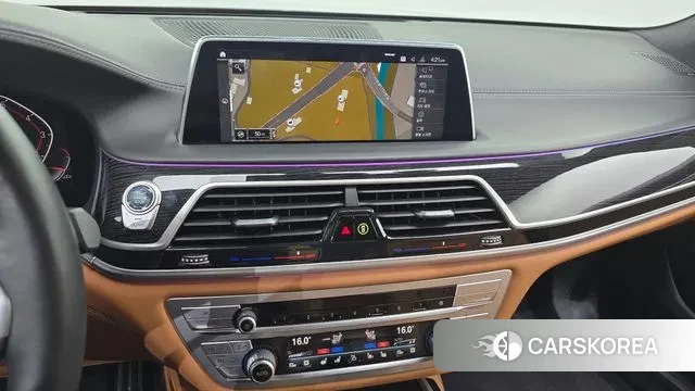 BMW 7 Series (G11) 2020 Серебристо-серый из Кореи, фото 5