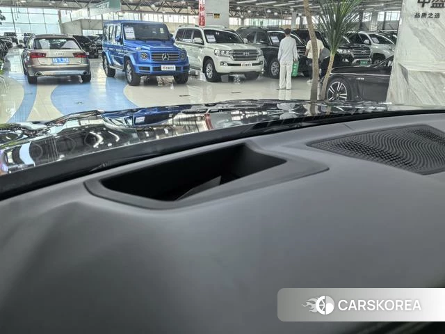 BMW X7 2022 Черный из Китая, фото 5