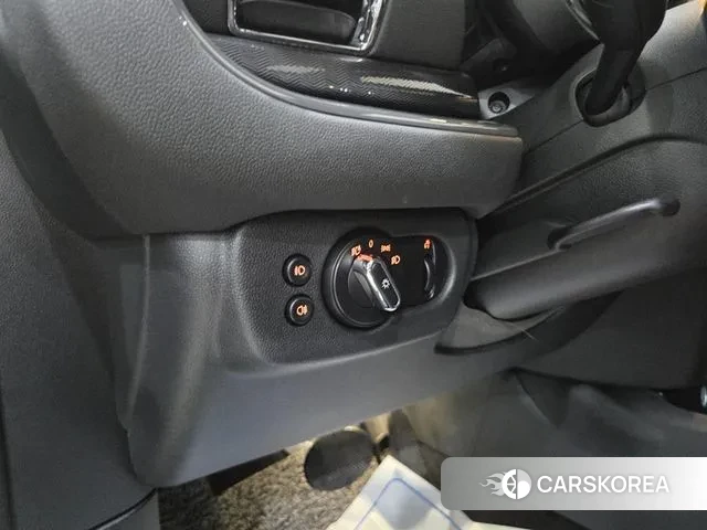 Mini Cooper Clubman 2021 Черный из Кореи, фото 5