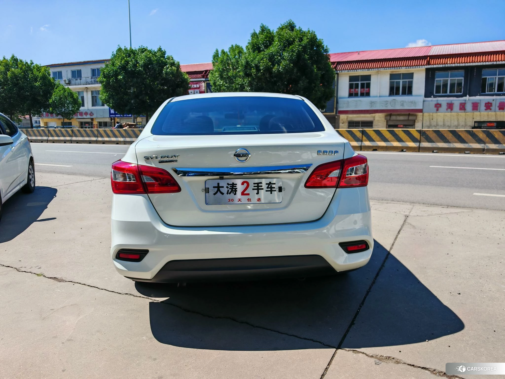 Nissan Sylphy 2020 Белый из Китая, фото 5