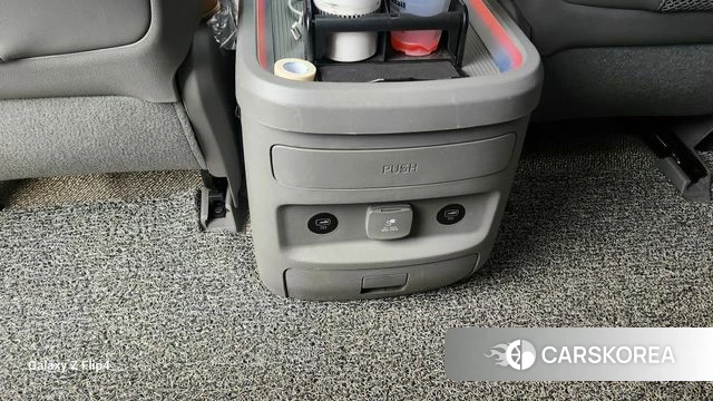 Hyundai Staria 2022 Белый из Кореи, фото 5