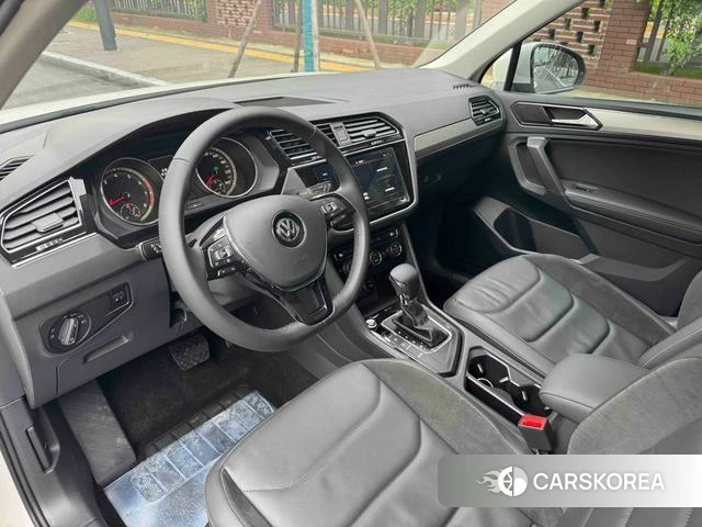 Volkswagen Tiguan L 2021 Белый из Китая, фото 5