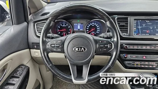 Kia The New Carnival 2018 Белый из Кореи, фото 5