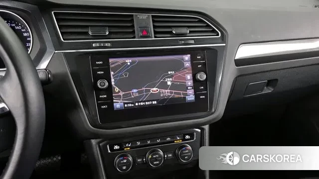 Volkswagen Tiguan second Generation 2020 Белый из Кореи, фото 5