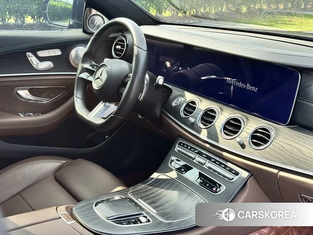 Mercedes-Benz E-class 2022 Черный из Китая, фото 5