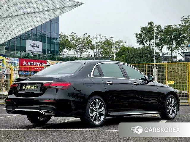 Mercedes-Benz E-class 2022 Черный из Китая, фото 5