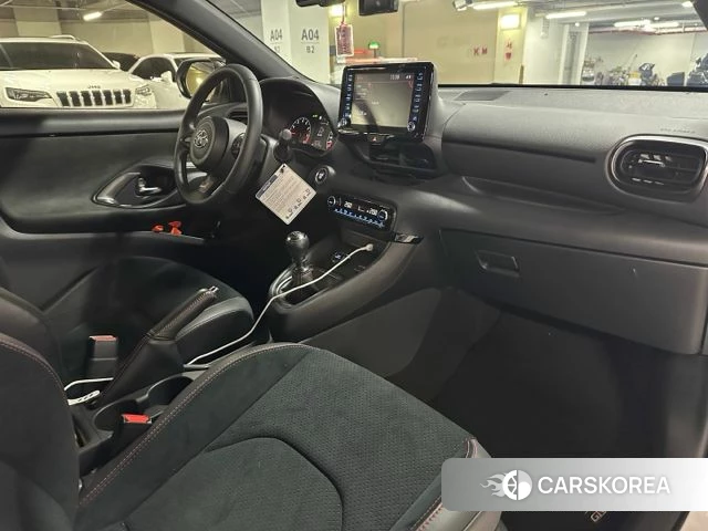 Toyota Yaris (Beats) 2022 Белый из Кореи, фото 5