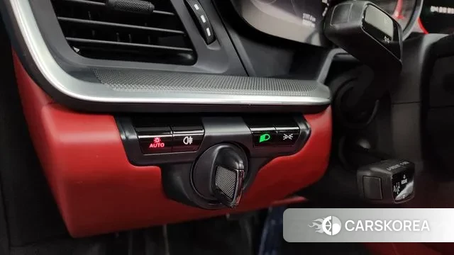 Porsche 911(992) 2020 Синий из Кореи, фото 5