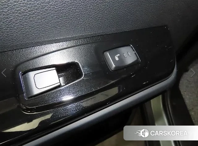 Ssangyong Torres 2023 Темно-зеленый из Кореи, фото 5