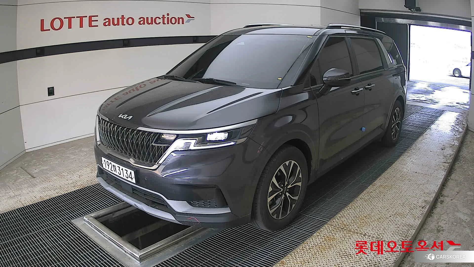 Kia Carnival 2023 Pantera Metal из Кореи, фото 5