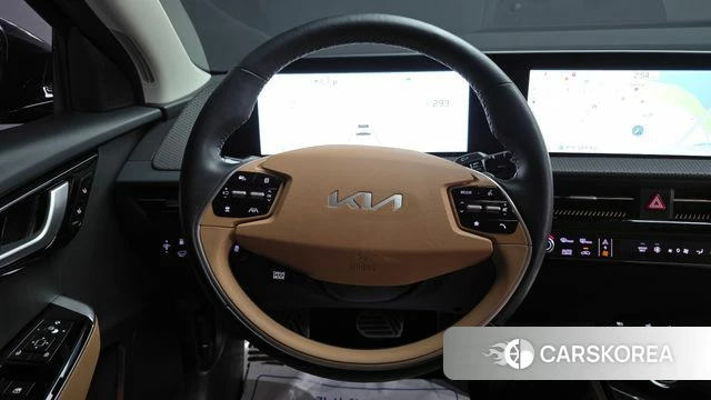Kia EV6 2023 Черный из Кореи, фото 5