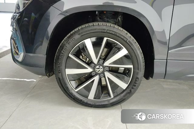 Volkswagen Tuyue 2025 Темно-серый из Китая, фото 5