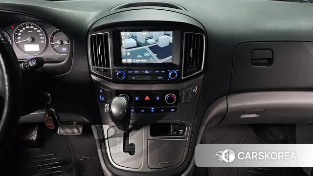 Hyundai The New Grand Starex 2018 Белый из Кореи, фото 5