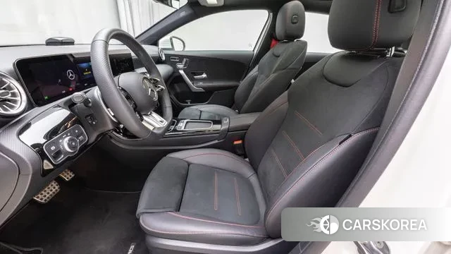 Mercedes-Benz A-Class W177 2024 Белый из Кореи, фото 5