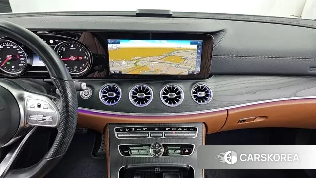 Mercedes-Benz E-Class W213 2018 Белый из Кореи, фото 5