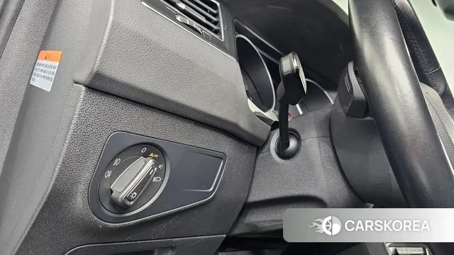 Volkswagen Tiguan second Generation 2020 Белый из Кореи, фото 5