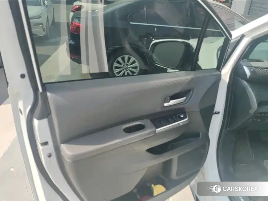 Toyota Sienna 2024 Белый из Китая, фото 5