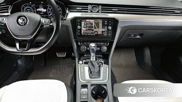 Volkswagen Arteon 2019 Белый из Кореи, фото 5