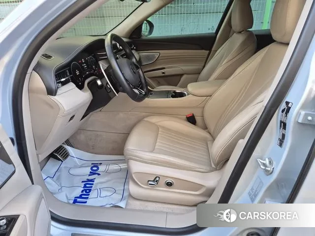 Maserati Grecale 2023 Жемчужный цвет из Кореи, фото 5