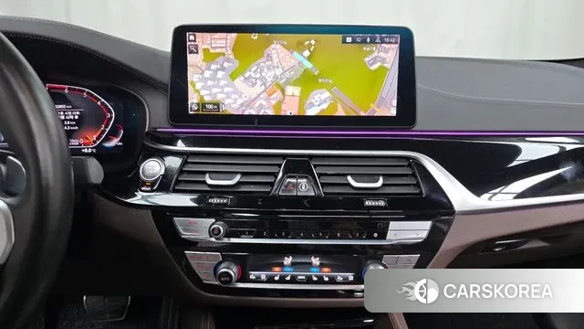 BMW 5 Series (G30) 2022 Черный из Кореи, фото 5