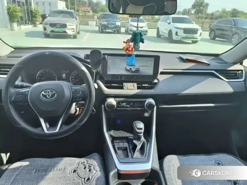Toyota RAV4 2025 Белый из Китая, фото 5
