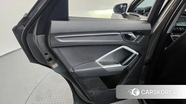 Audi Q3 (F3) 2020 Серый из Кореи, фото 5