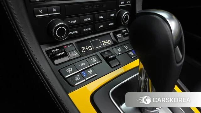 Porsche 718 Boxster 2021 Желтый из Кореи, фото 5