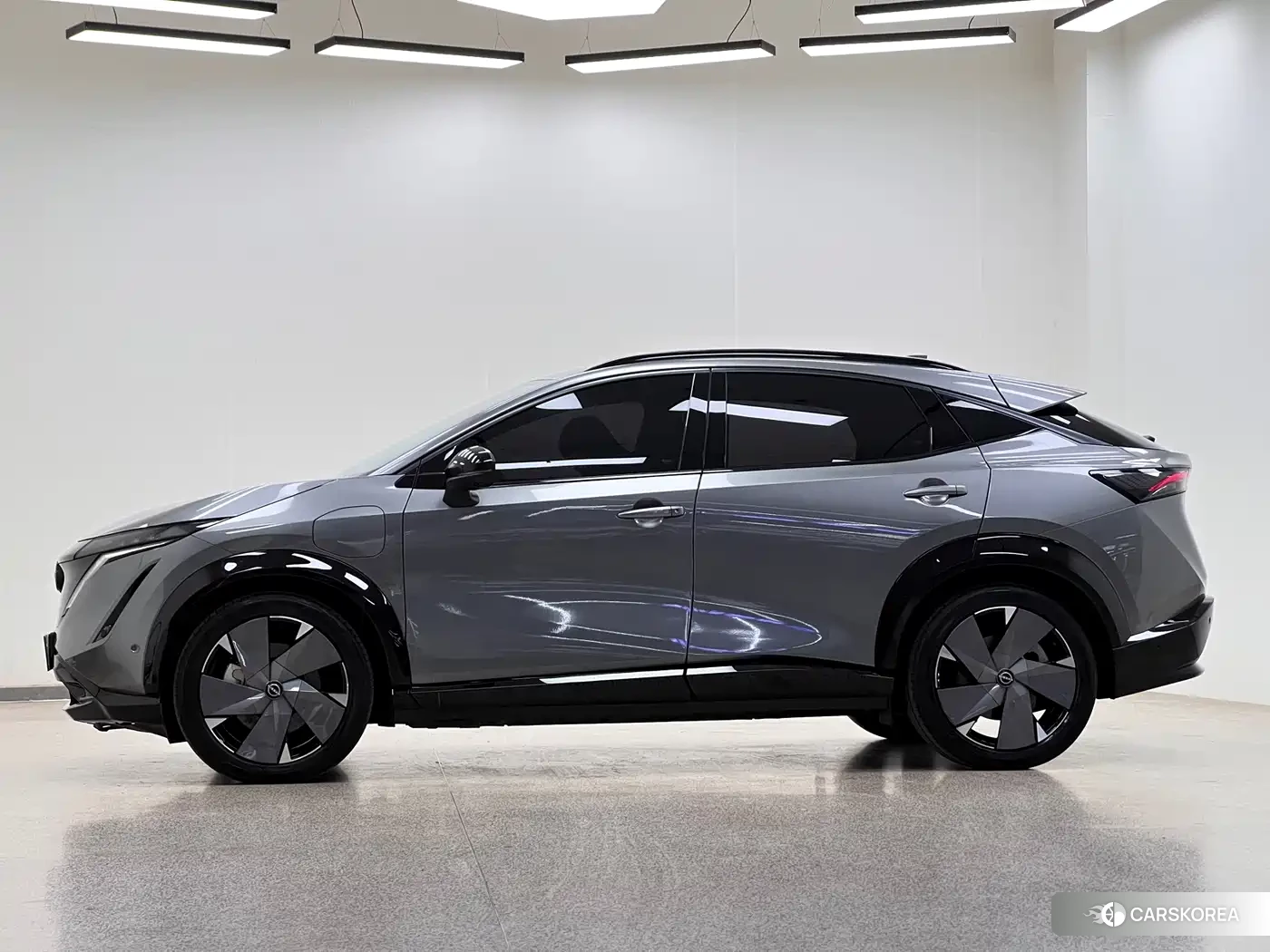 Nissan Ariya 2022 Silver/gray из Китая, фото 5