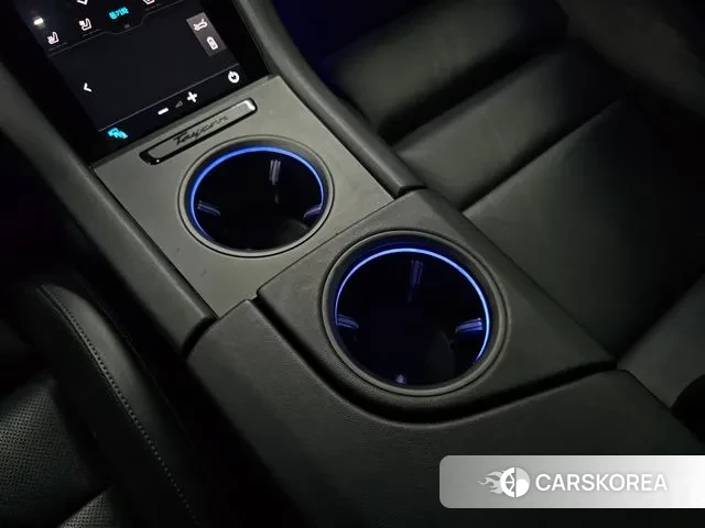 Porsche Taycan 2021 Черный из Кореи, фото 5