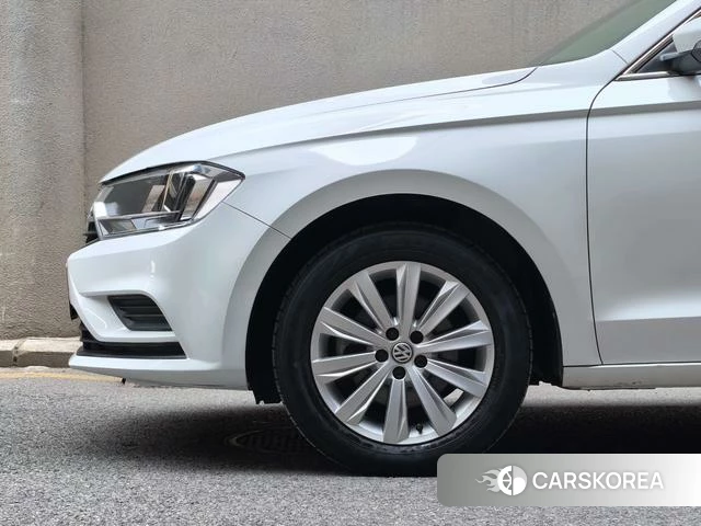 Volkswagen Bora 2021 Белый из Китая, фото 5