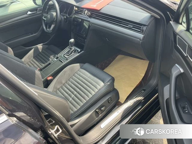 Volkswagen Magotan 2021 Черный из Китая, фото 5