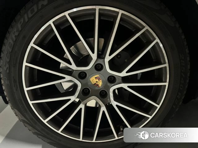 Porsche Cayenne (PO536) 2022 Серебристо-серый из Кореи, фото 5