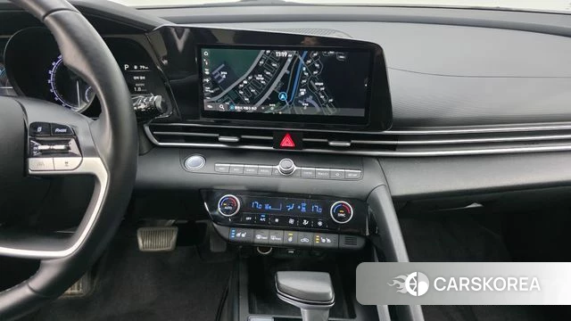 Hyundai Avante Hybrid (CN7) 2022 Белый из Кореи, фото 5