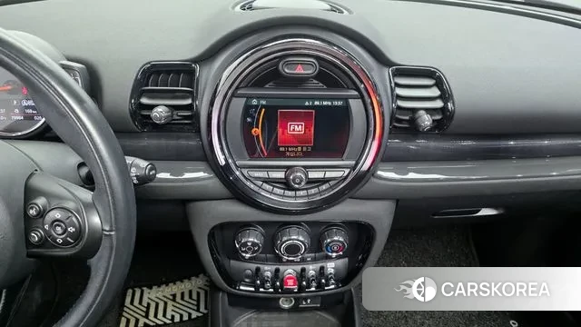Mini Cooper D Clubman 2019 Черный из Кореи, фото 5