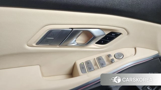 BMW 3 Series (G20) 2024 Черный из Кореи, фото 5