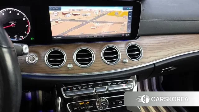 Mercedes-Benz E-Class W213 2020 Черный из Кореи, фото 5