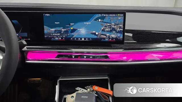 BMW 7 Series (G70) 2025 Черный из Кореи, фото 5