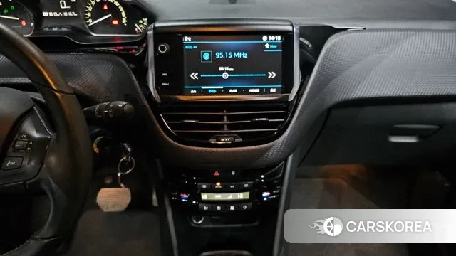 Peugeot 208 2018 Белый из Кореи, фото 5