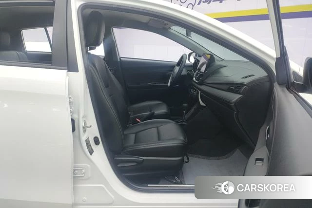 Toyota YARIS L Zhixuan 2020 Белый из Китая, фото 5