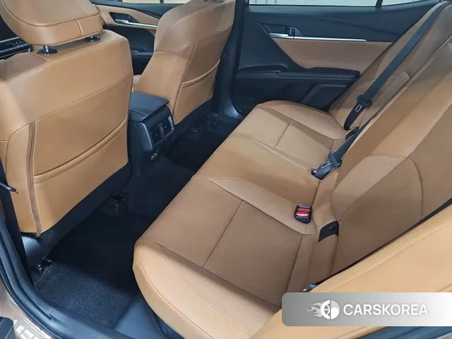 Toyota Camry (XV80) 2025 Коричневый из Кореи, фото 5